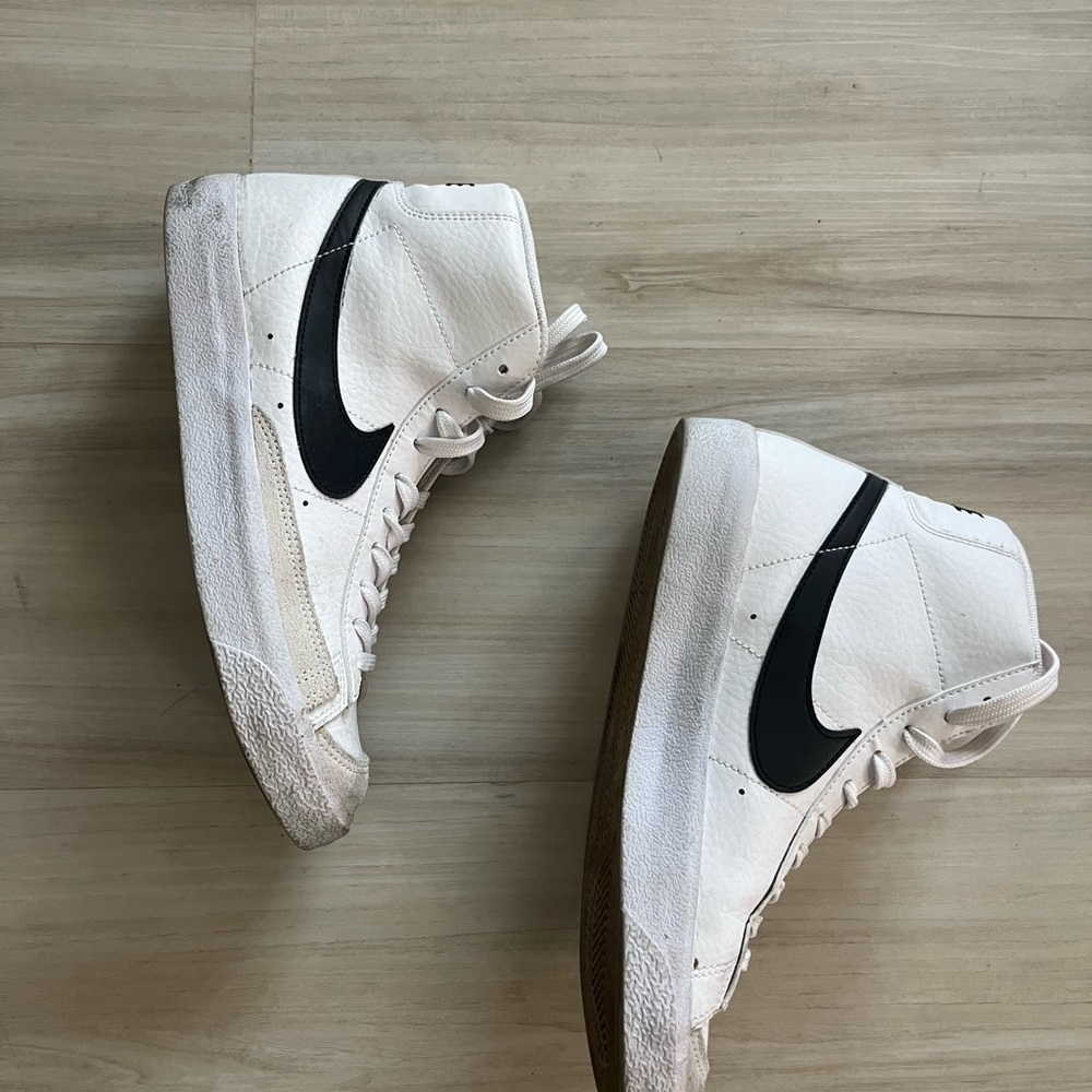 Nike Mid Blazer - Picture 2 of 5